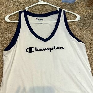 Champion top